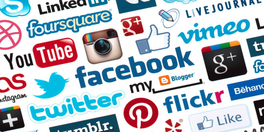 social-media-advertisment